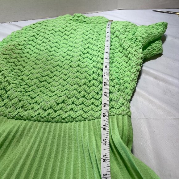 60s 70s Vintage Green Lace Bodice Dress with Permanent Pleated Skirt Belted XS - Picture 11 of 13